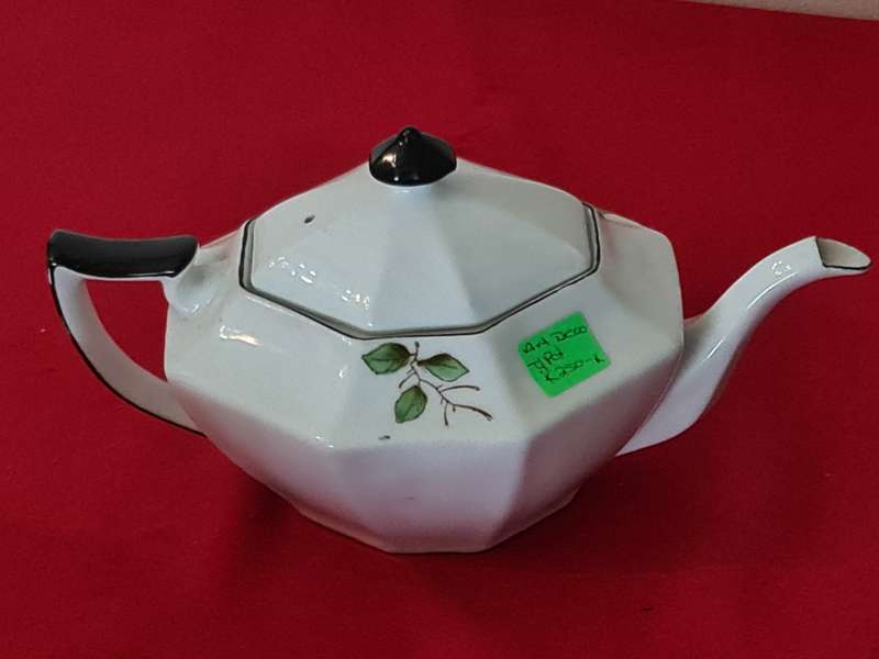 Art Deco 6 cup Tea Pot