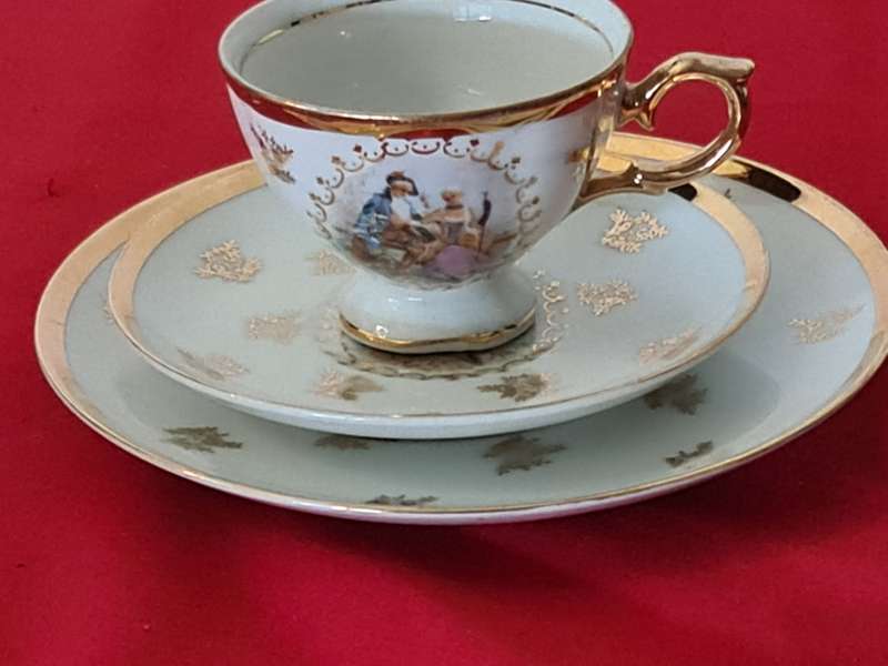 Victorian Style - Trio