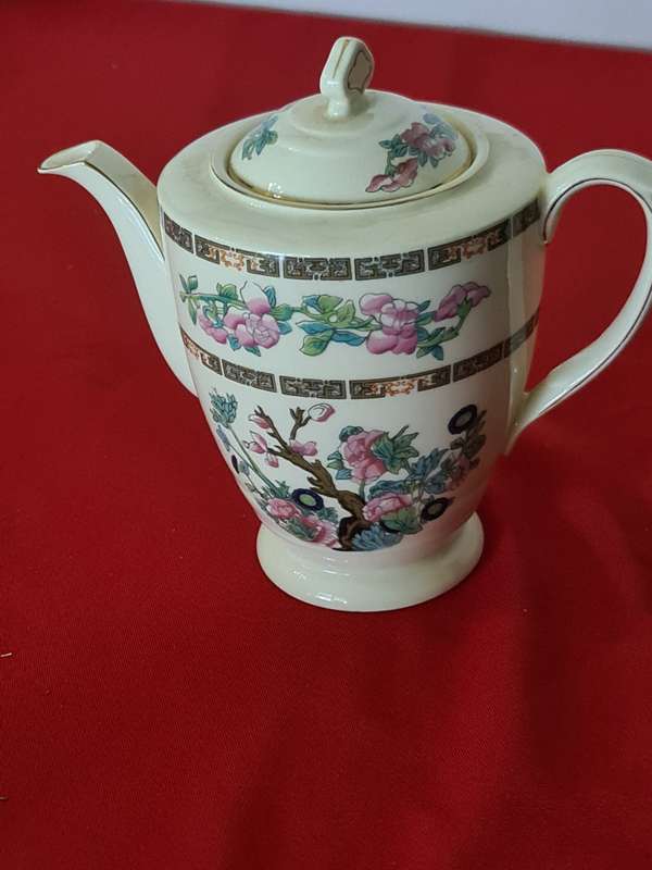 New Hall Hanley, Staffordshire England hot water pot