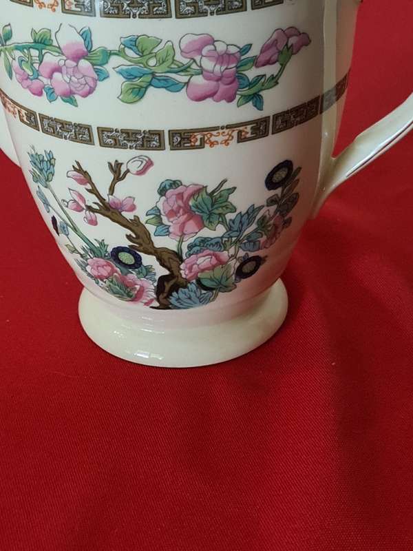 New Hall Hanley, Staffordshire England hot water pot