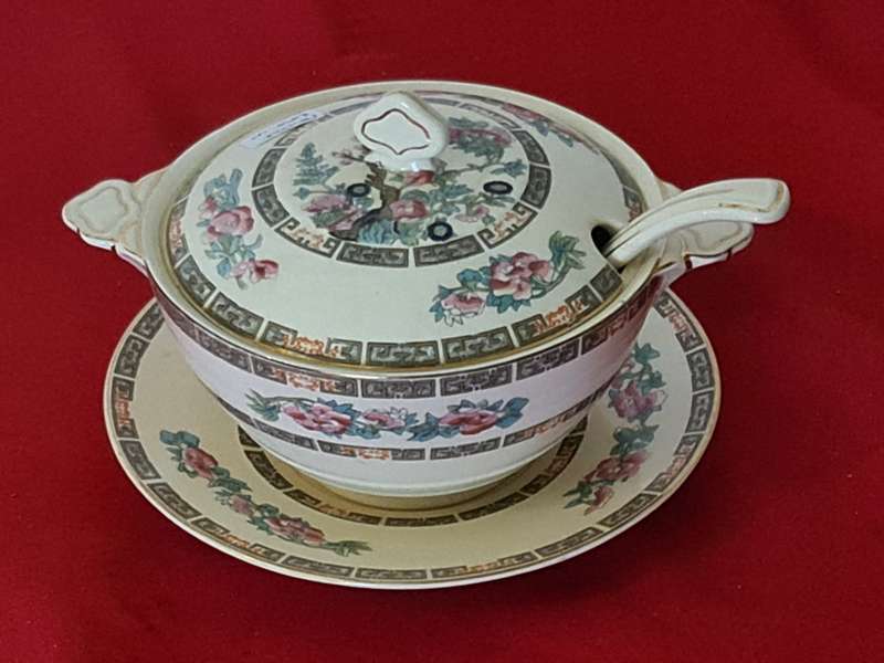 New Hall Hanley, Staffordshire England Sauce bowl