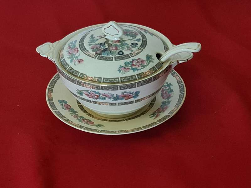 New Hall Hanley, Staffordshire England Sauce bowl