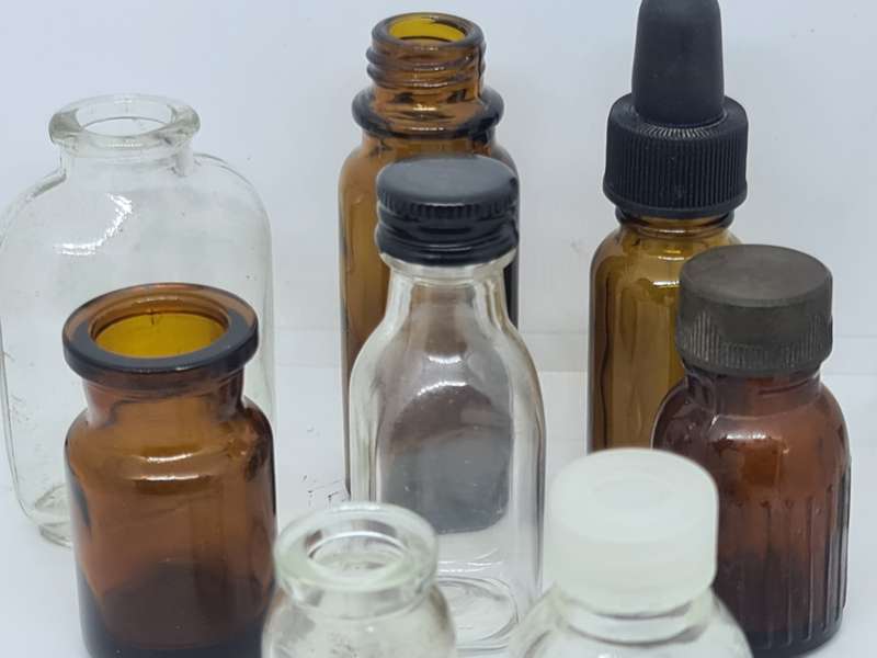 Lot Miniature Bottles