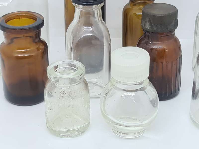 Lot Miniature Bottles