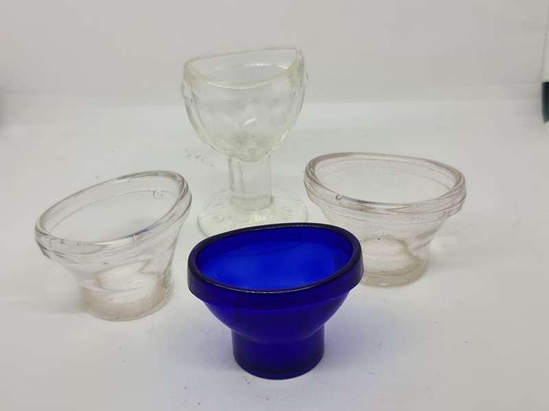 X3 Glass Eye Baths and x1 Plastic