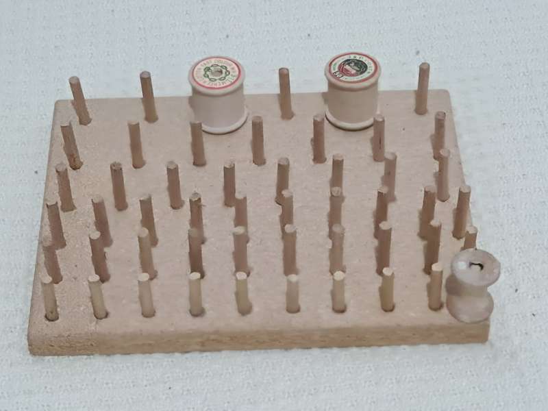 Bobbin holder