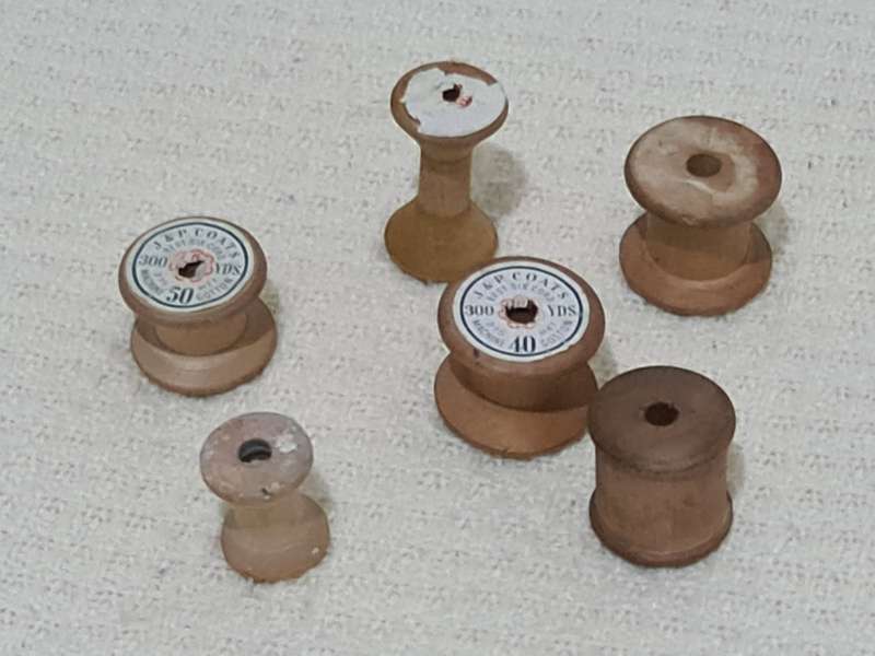 X6 Antique Wooden Bobbins