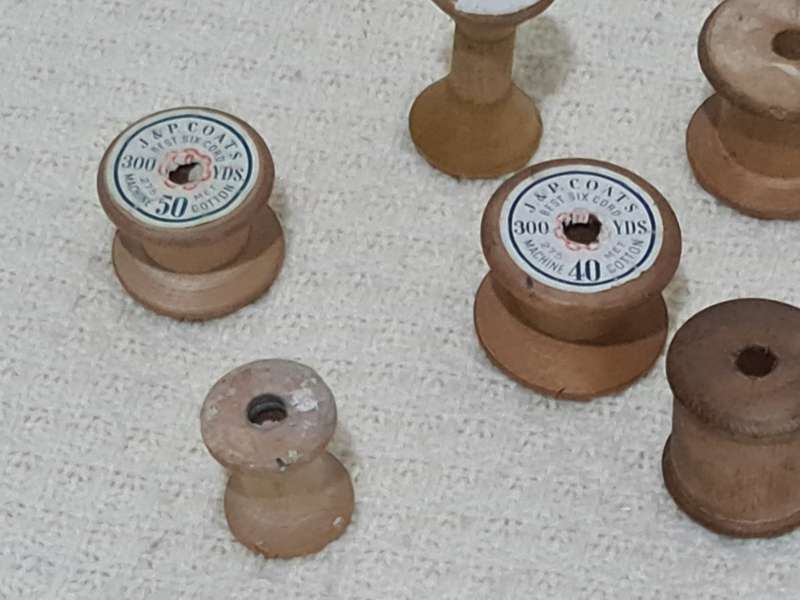 X6 Antique Wooden Bobbins