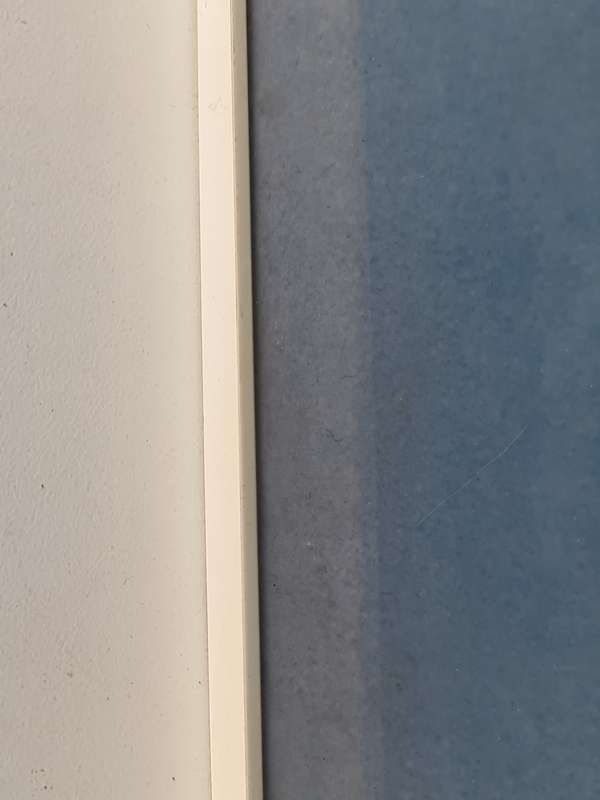 BH Color contour metal decor frame