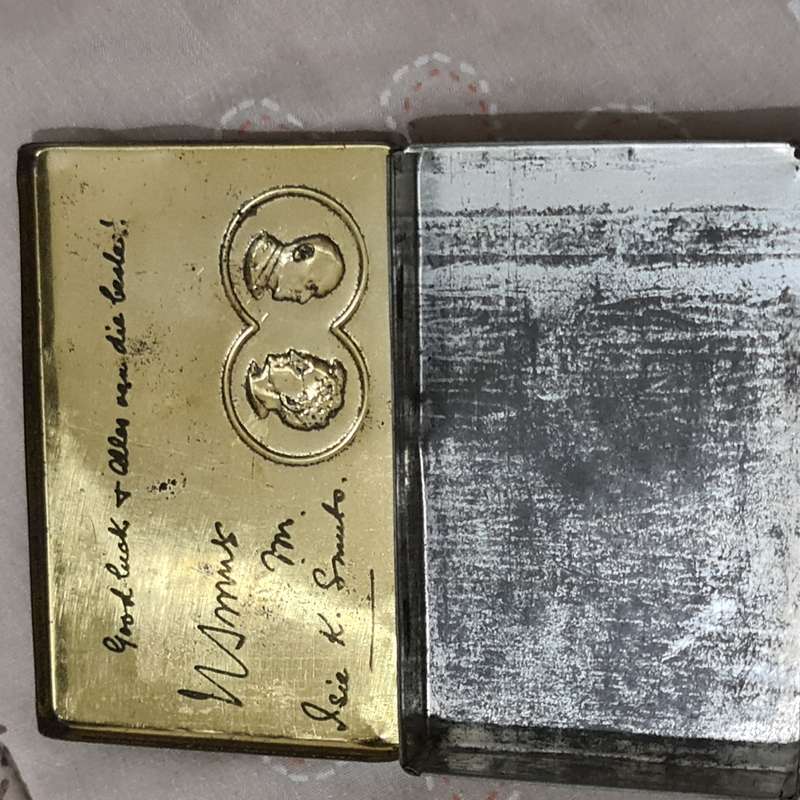 Kersfees-Christmas-1943 Tin: Signed by Isie K Smuts