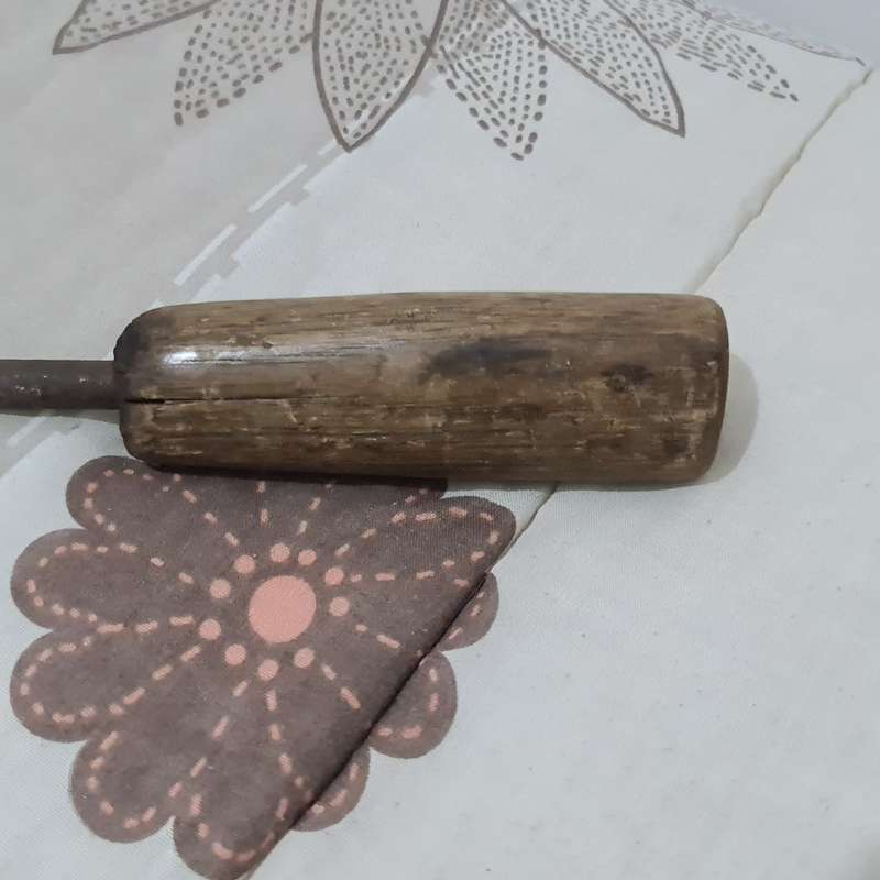 Antique Soldering Iron(a)