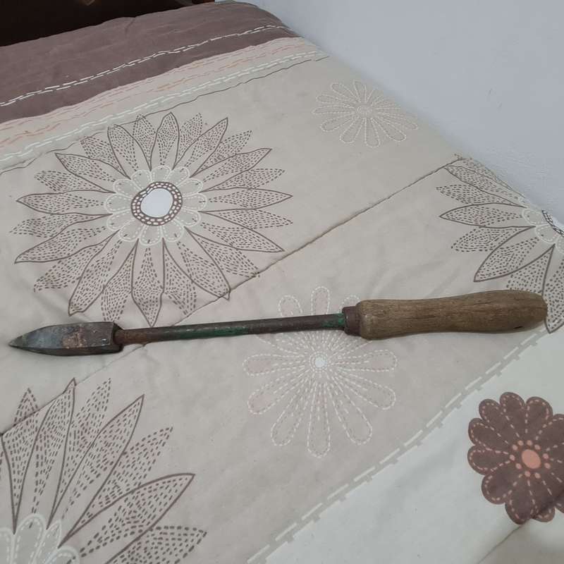 Antique Soldering Iron(b)