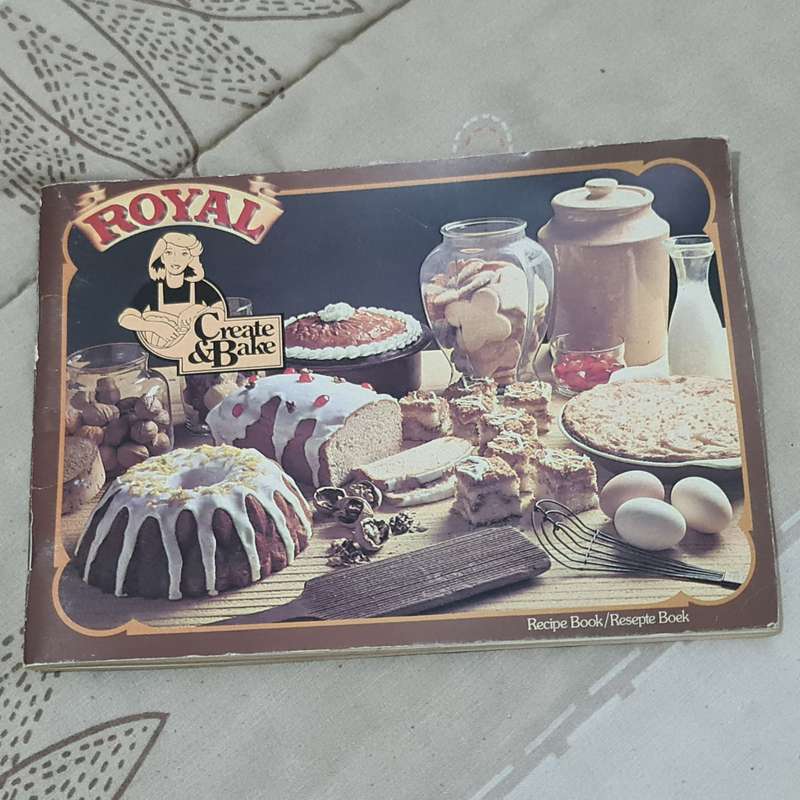 Royal Create & Bake Recipe Book