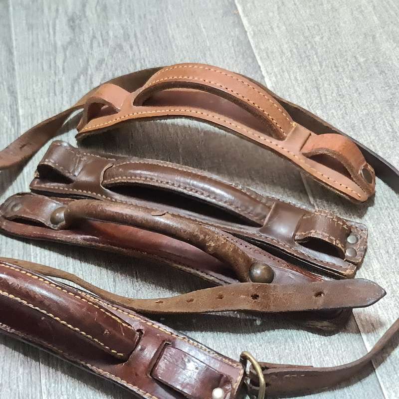 X4 Leather handles and strap