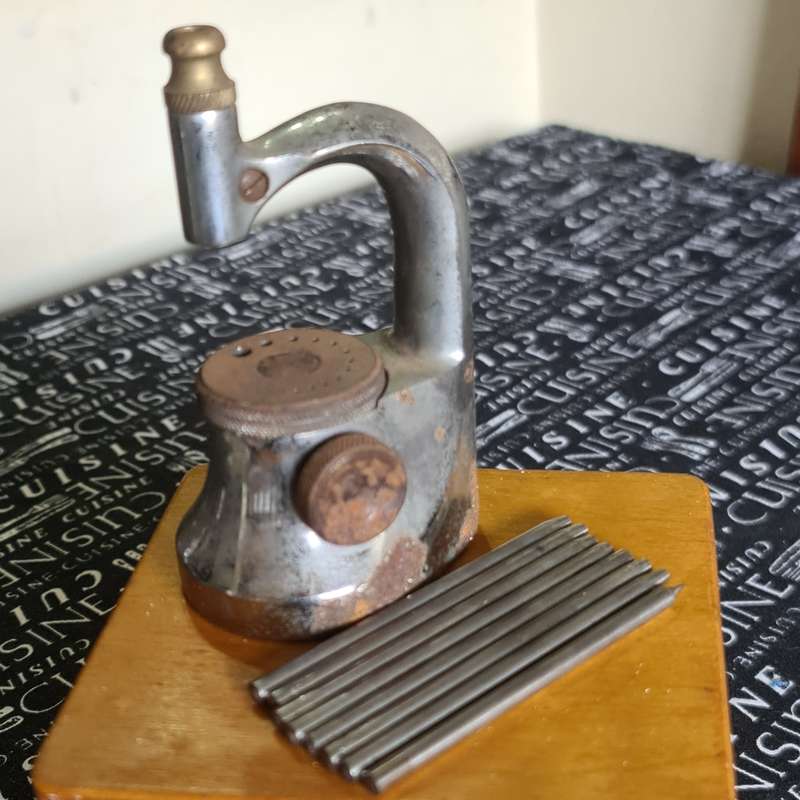 Vintage Staking set