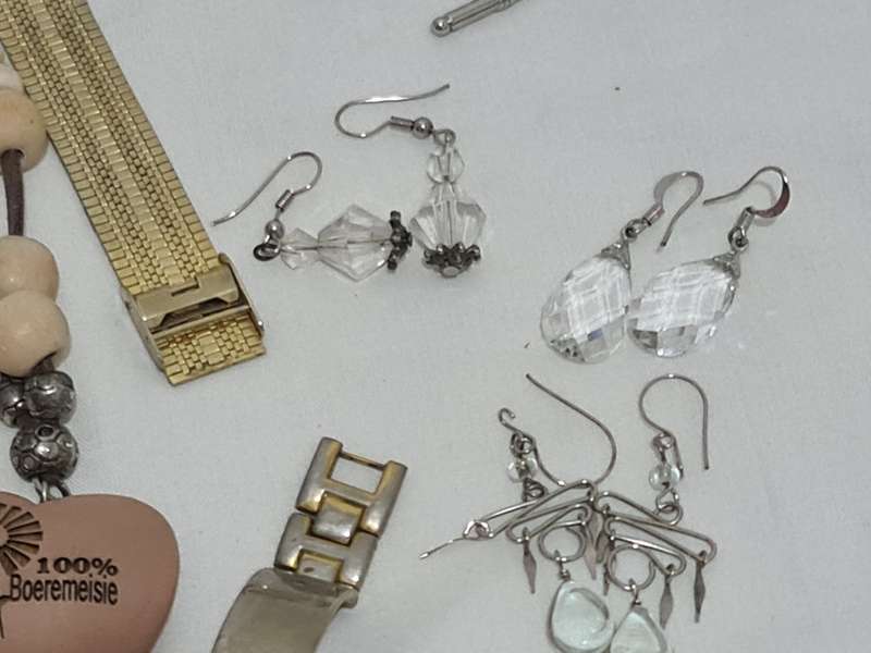 Mixed lot costume Jewelry