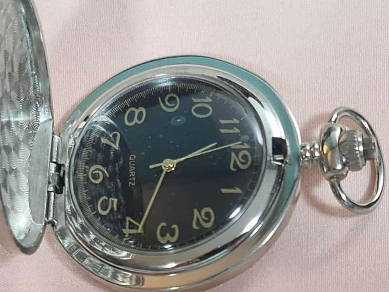 Pocket Watch: Quartz-