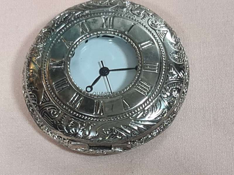 Pocket Watch: Quartz