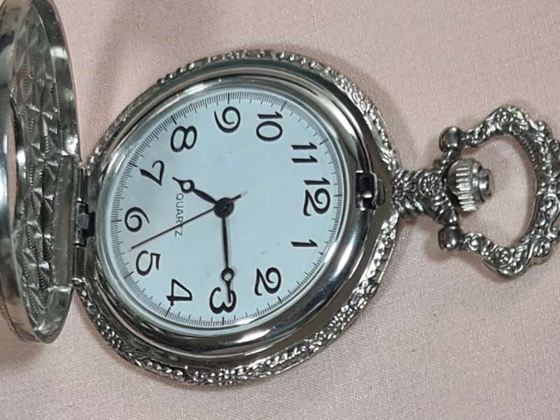 Pocket Watch: Quartz