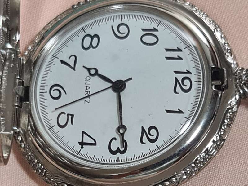 Pocket Watch: Quartz