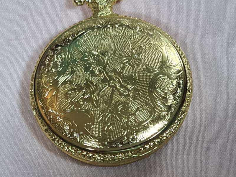 Pocket Watch: Quartz. Pope