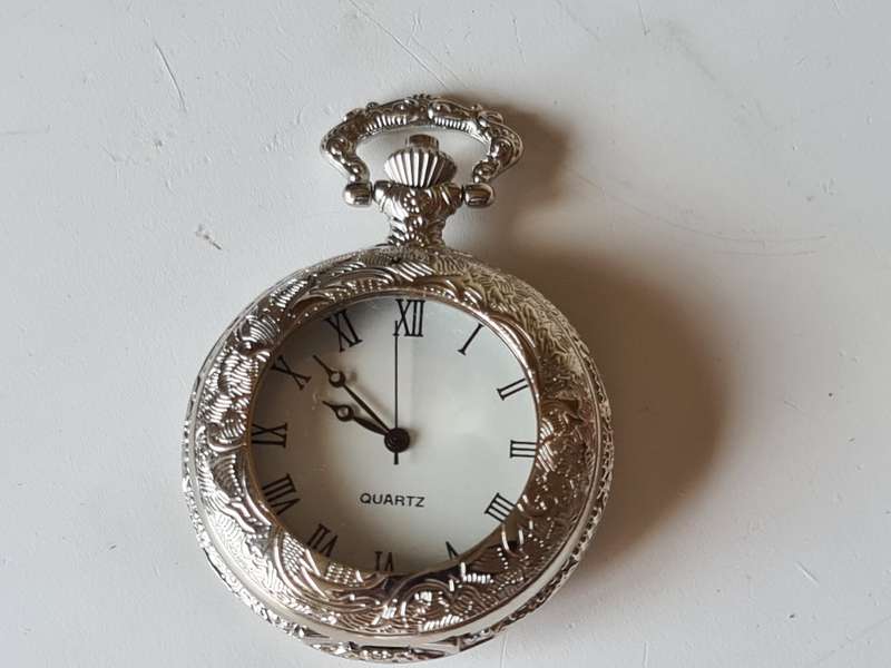 Pocket Watch: Quartz