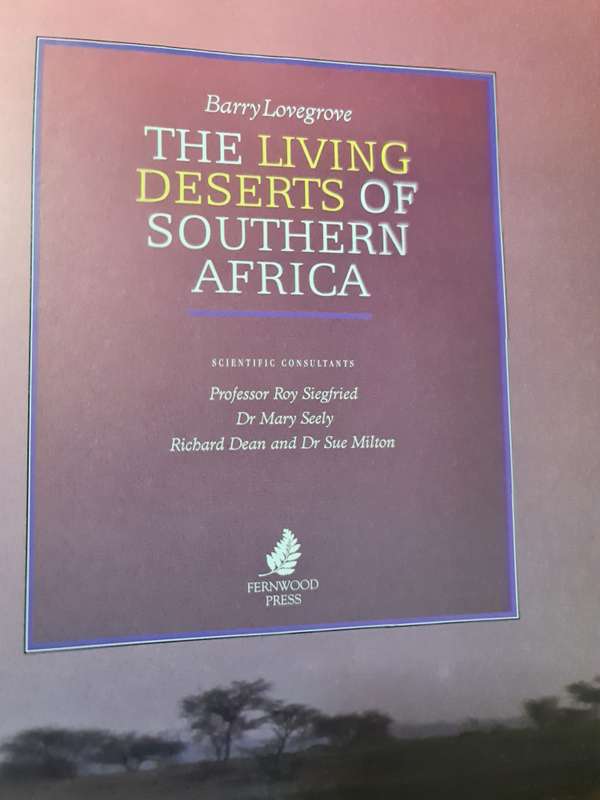 Book: The Living Deserts of Southern Africa, Barry Lovegrove