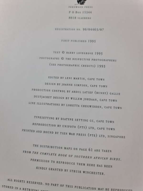 Book: The Living Deserts of Southern Africa, Barry Lovegrove