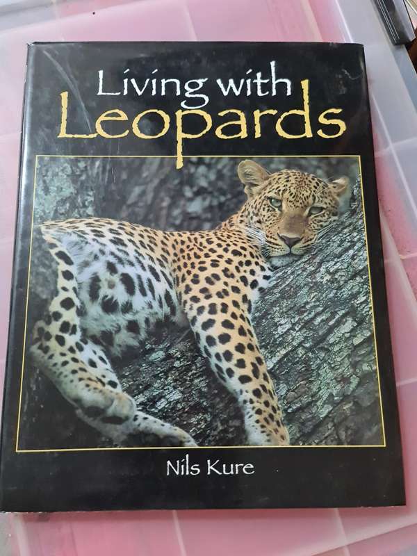 Book:Living with Leopards, Nils Kuru