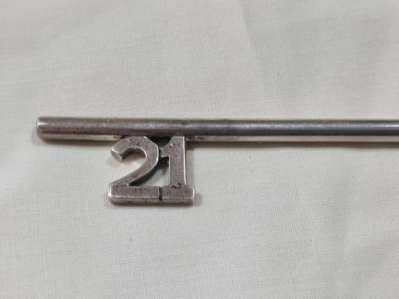 Silver 21 Birthday key