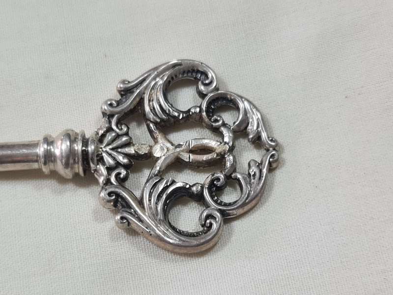 Silver 21 Birthday key