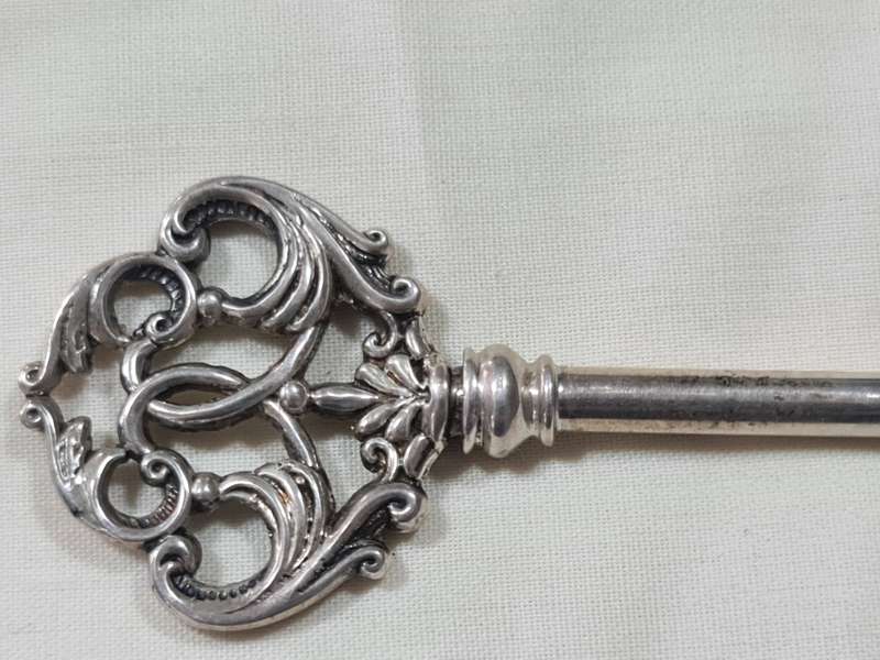Silver 21 Birthday key