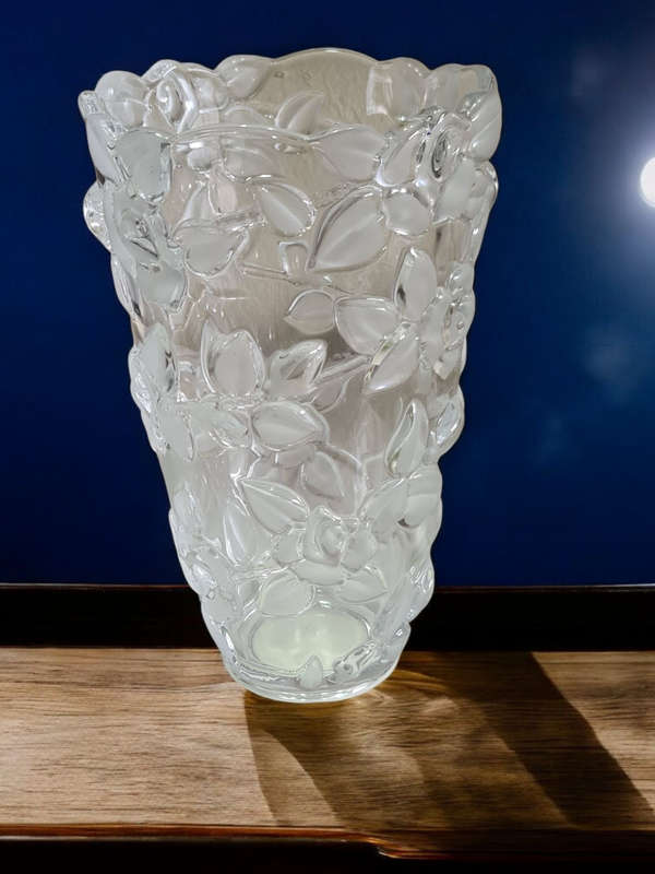 Original Waltherglas,  Made In Germany, Vase,  Embossed Roses, Scalloped Rim, Art Glass Vase,