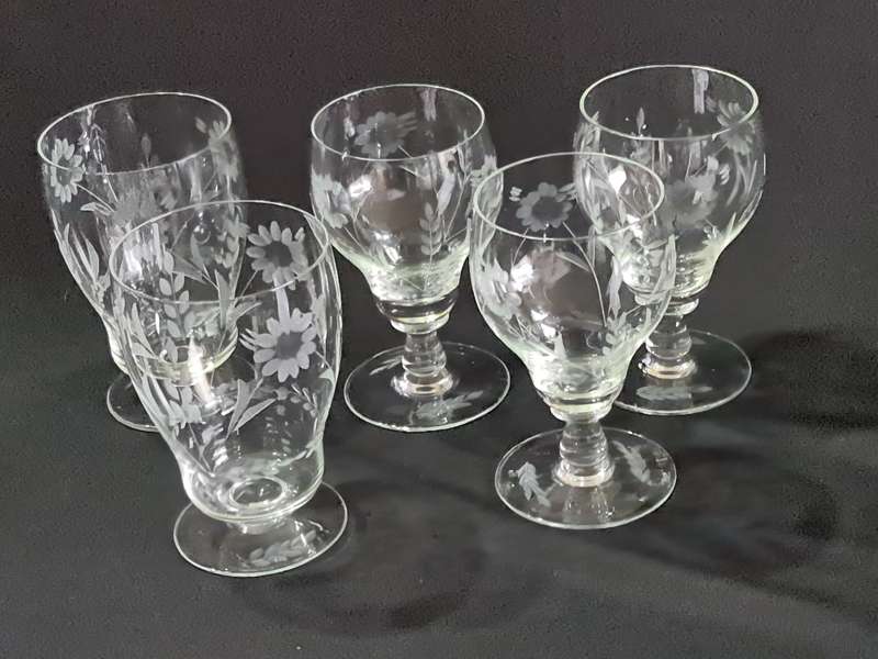 Vintage x5 Mixed glasses