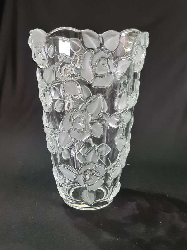 Original Waltherglas,  Made In Germany, Vase,  Embossed Roses, Scalloped Rim, Art Glass Vase,