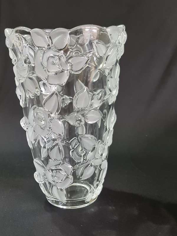 Original Waltherglas,  Made In Germany, Vase,  Embossed Roses, Scalloped Rim, Art Glass Vase,