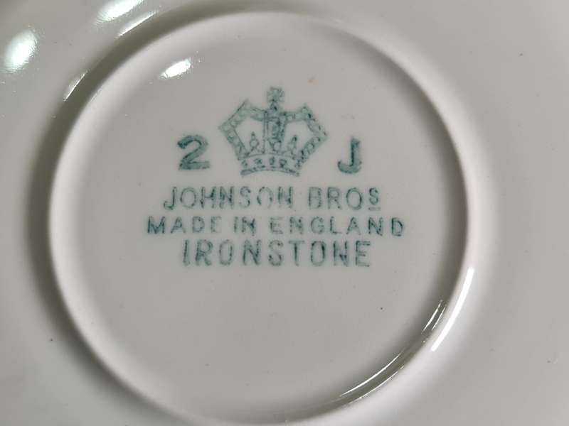 Johnson Bross Made in England Ironstone 17 Piece Teaset