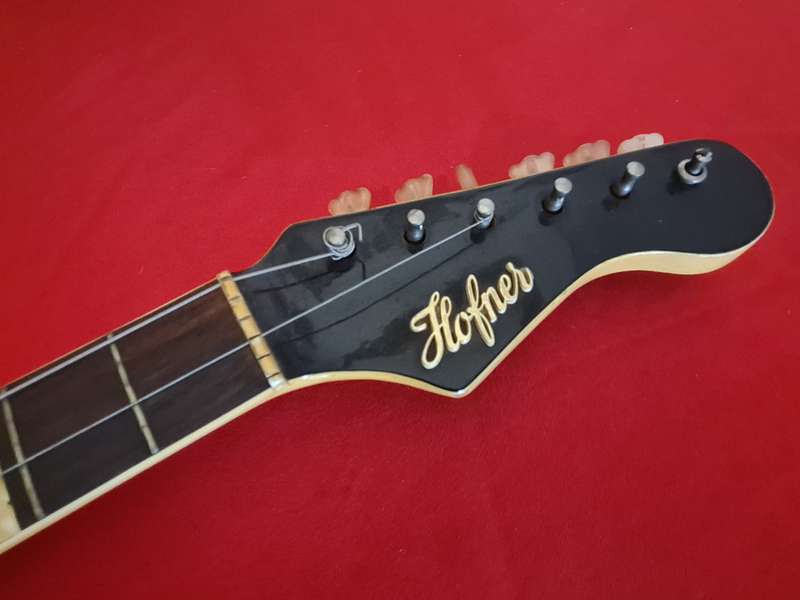 Hofner Guiatar in original box