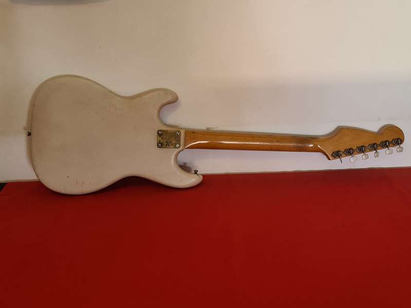 Gallo red Guitar