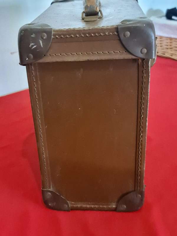 Brown vintage case