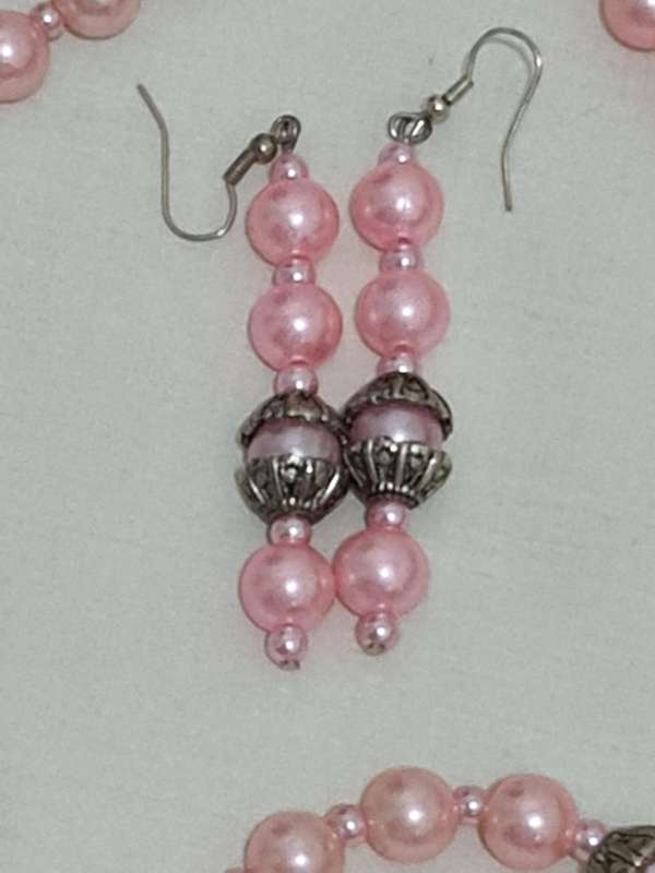 Pink Faux necklace set