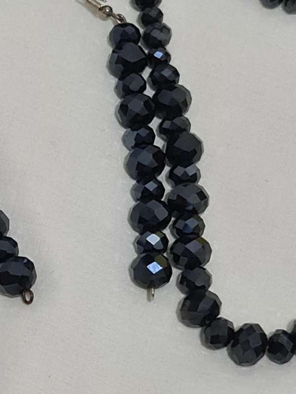 Black beaded Necklace set.