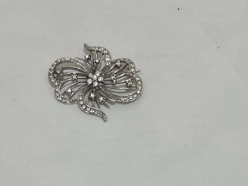 Vintage style Brooch