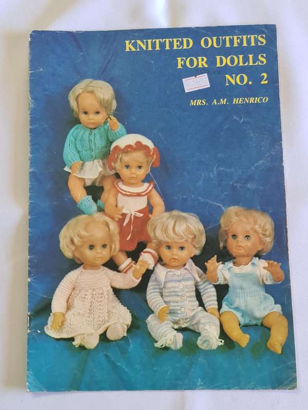 Knitted Outfits for Doll's no.2