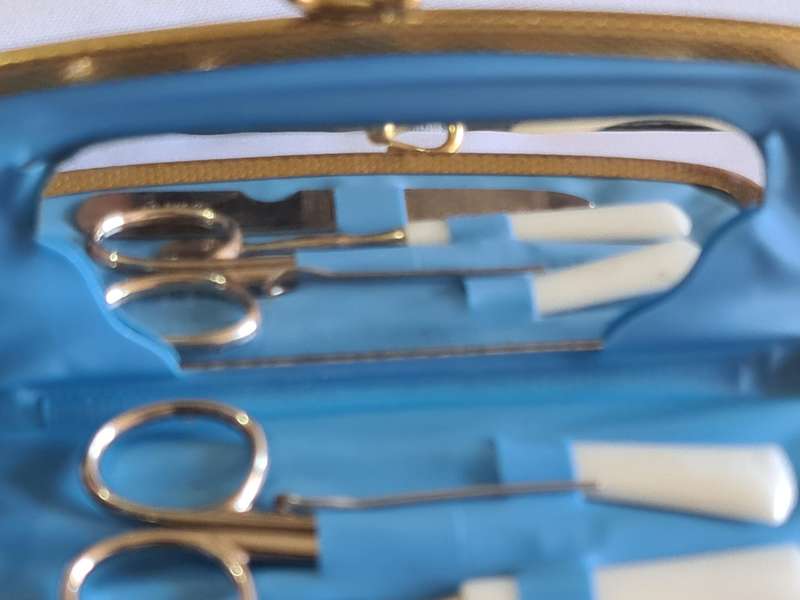 Vintage Purse Manicure set with mirrorp