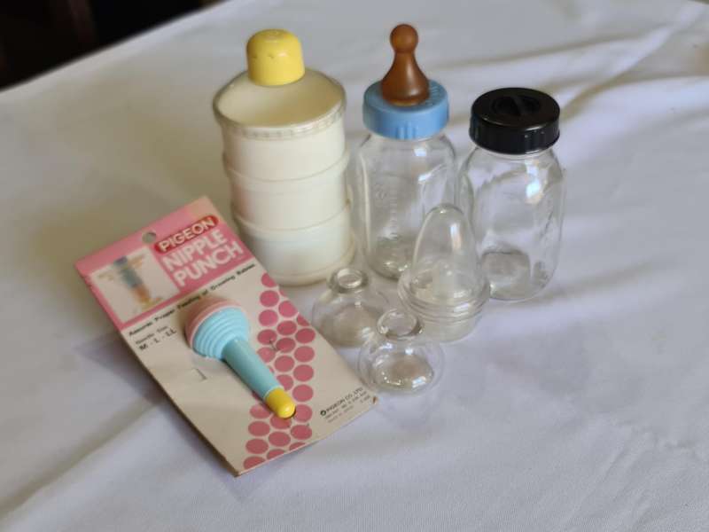 Vintage Baby accessories. All for 1 Bidp