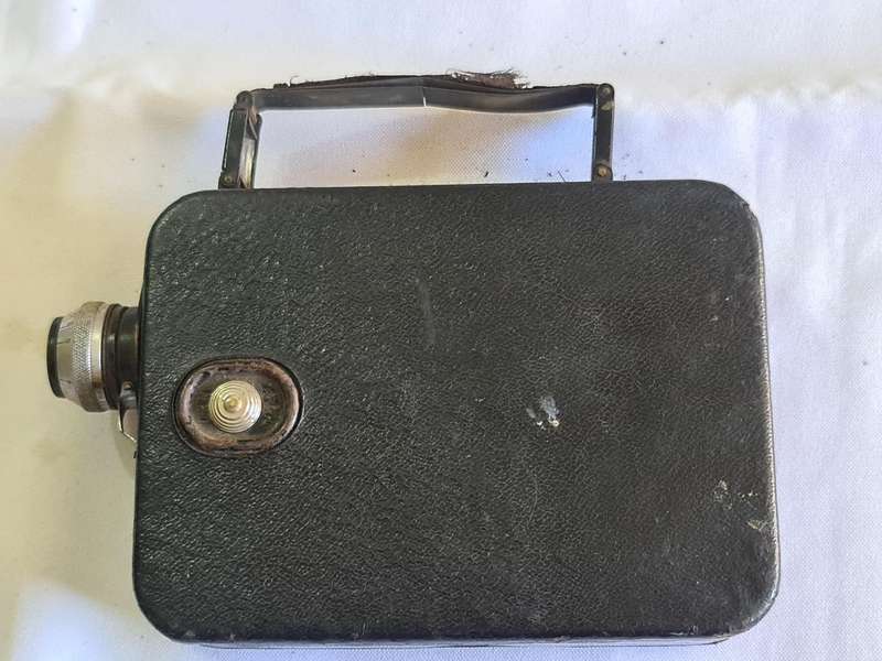 Cine-"Kodak" - eight Model 20. Kodak Limited. London. Made in Great Britain.