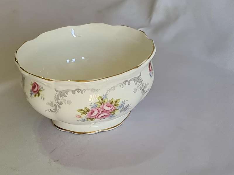 Royal Albert Tranquility Sugar bowl