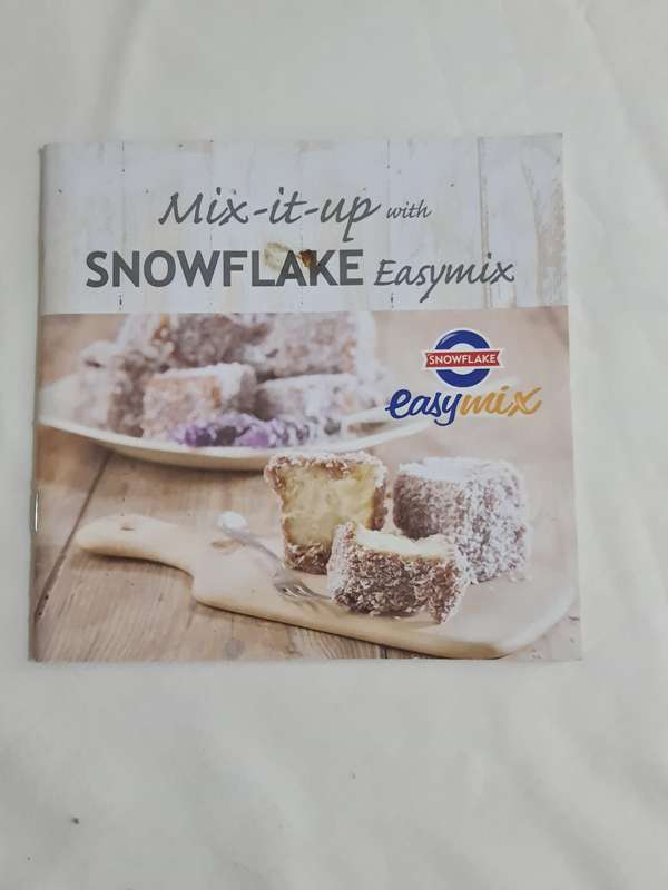 Mix-It-Up with Snowflake Easy Mix recipe book