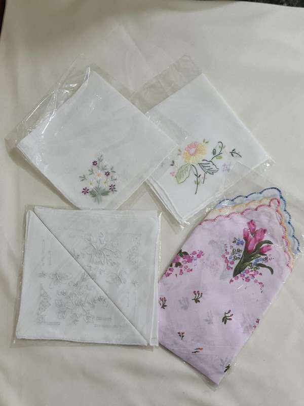 x7 Handkerchiefs. Never been used